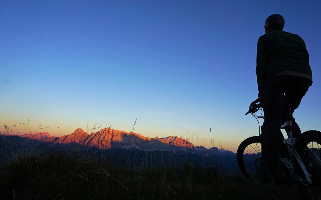 Adjusting the setting on an electric bike